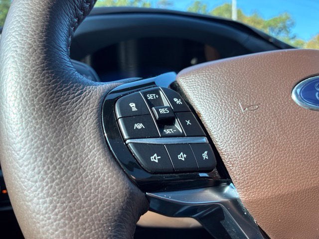 2022 Ford Explorer KING RANCH SUV Slide 29