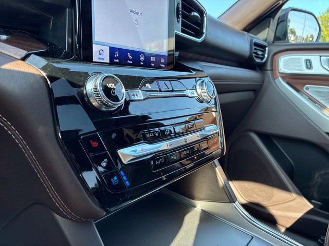 2022 Ford Explorer KING RANCH SUV Slide 33
