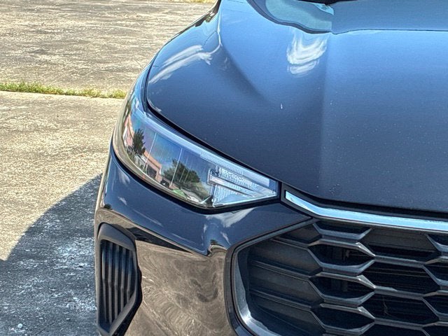 2025 Ford Escape ST-LINE SUV Slide 8