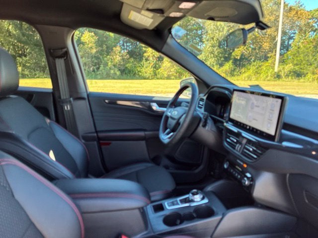 2023 Ford Escape ST-LINE SUV Slide 20
