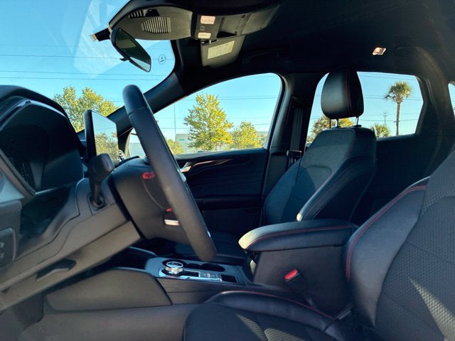 2023 Ford Escape ST-LINE SUV Slide 23