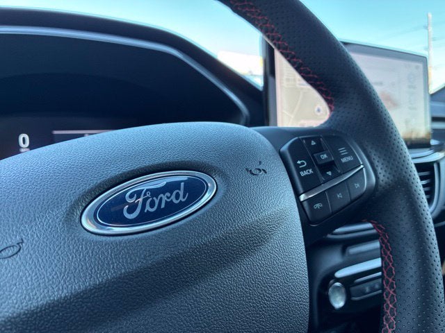 2023 Ford Escape ST-LINE SUV Slide 26