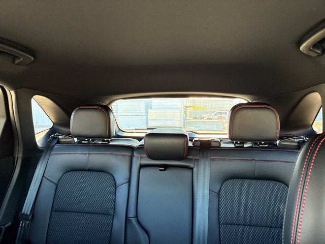 2023 Ford Escape ST-LINE SUV Slide 33