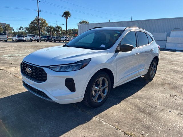 2023 Ford Escape ST-LINE SUV Slide 6