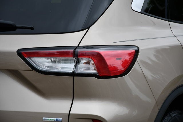 2020 Ford Escape SEL SUV Slide 12