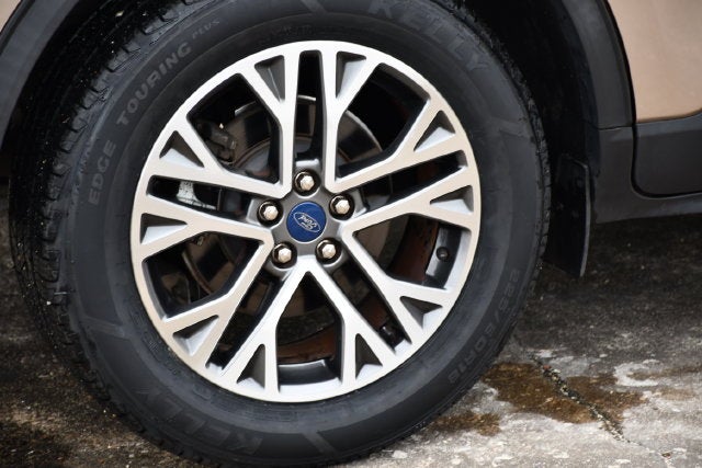 2020 Ford Escape SEL SUV Slide 13