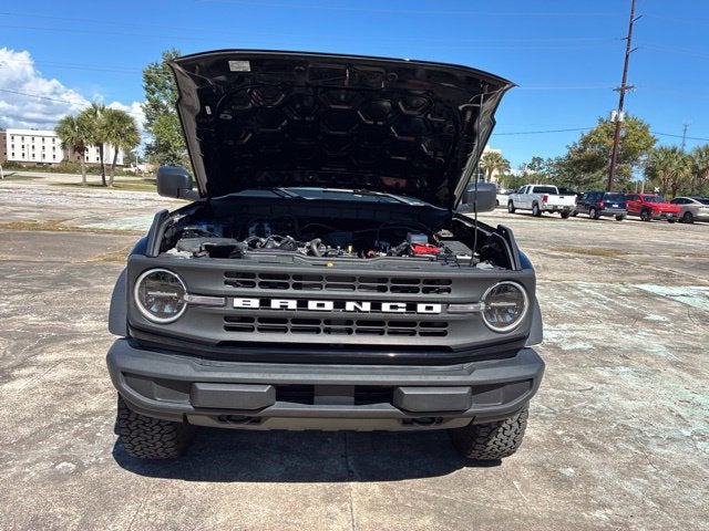 2023 Ford Bronco BASE Convertible Slide 18