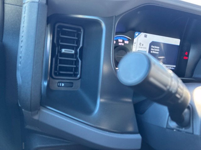 2023 Ford Bronco BASE Convertible Slide 24