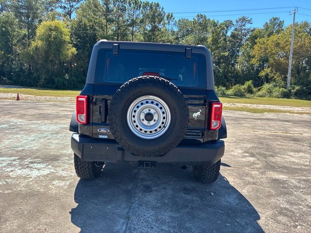 2023 Ford Bronco BASE Convertible Slide 2
