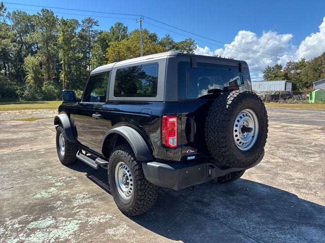2023 Ford Bronco BASE Convertible Slide 3