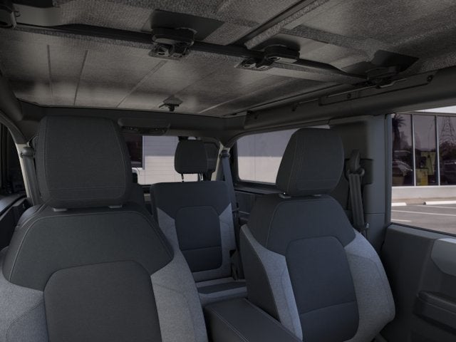 2025 Ford Bronco BASE Convertible Slide 10