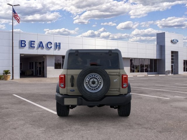 2025 Ford Bronco BASE Convertible Slide 3