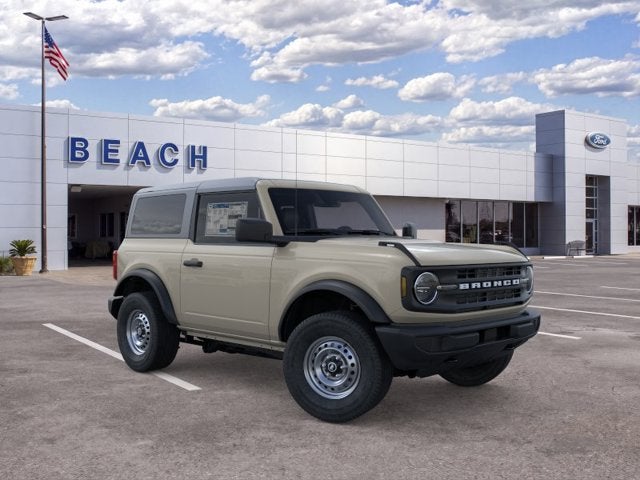 2025 Ford Bronco BASE Convertible Slide 5