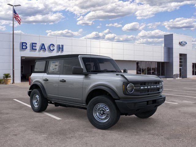 2025 Ford Bronco BASE Convertible Slide 6