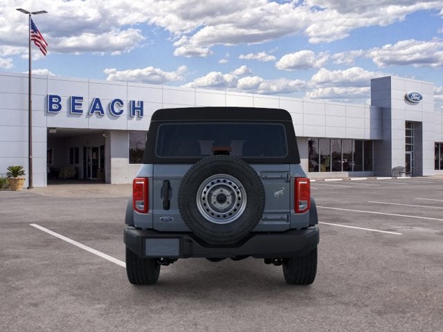 2025 Ford Bronco BASE Convertible Slide 3