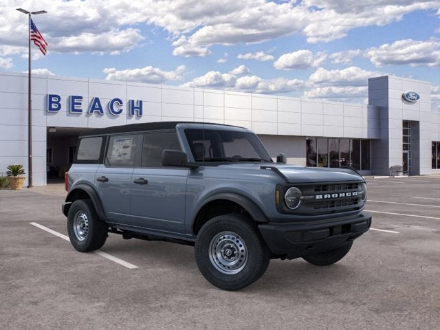 2025 Ford Bronco BASE Convertible Slide 6
