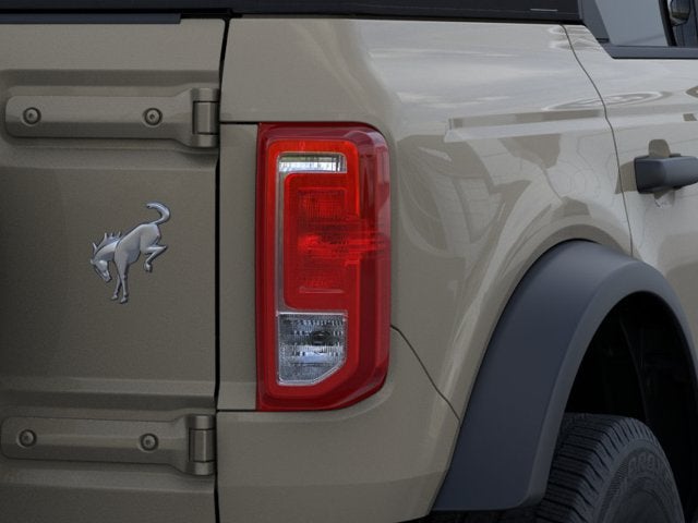 2025 Ford Bronco BASE Convertible Slide 22