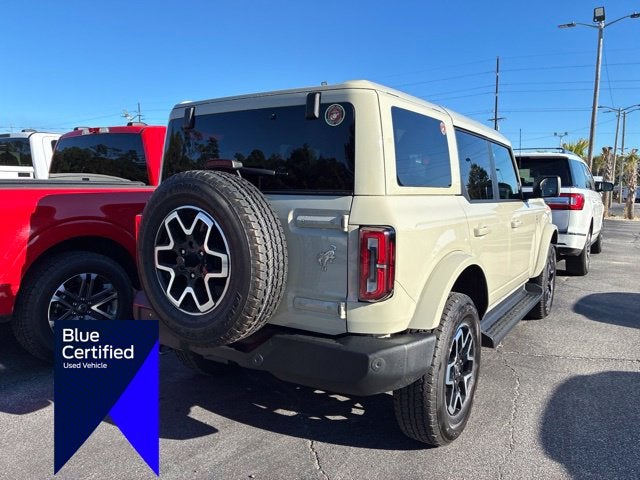 2025 Ford Bronco OUTER BANKS Convertible Slide 1