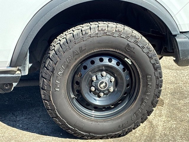 2023 Ford Bronco BLACK DIAMOND Convertible Slide 11