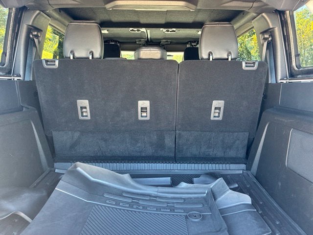2025 Ford Bronco OUTER BANKS Convertible Slide 16