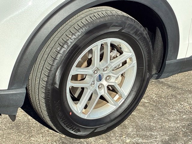2026 Ford Explorer ACTIVE SUV Slide 10