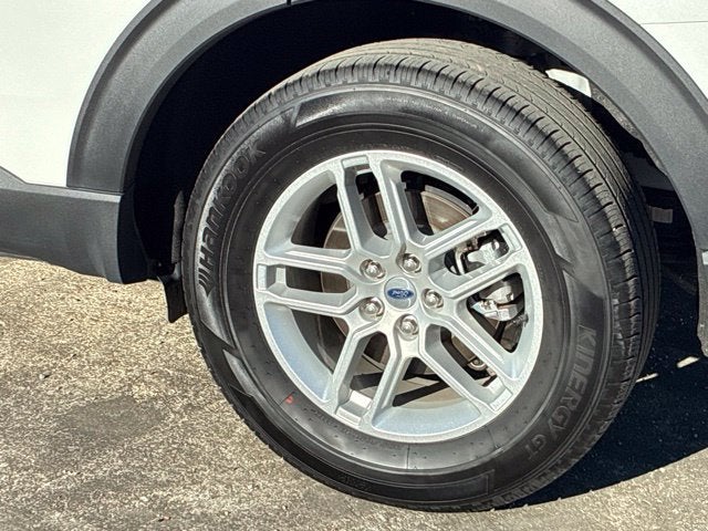 2026 Ford Explorer ACTIVE SUV Slide 11