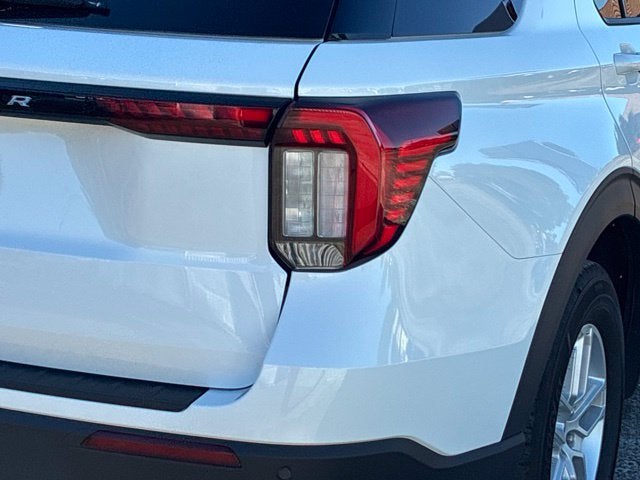 2026 Ford Explorer ACTIVE SUV Slide 13