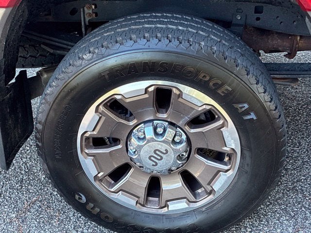 2023 Ford F-250SD KING RANCH Crew Cab Pickup Slide 13
