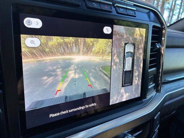 2023 Ford F-250SD KING RANCH Crew Cab Pickup Slide 29