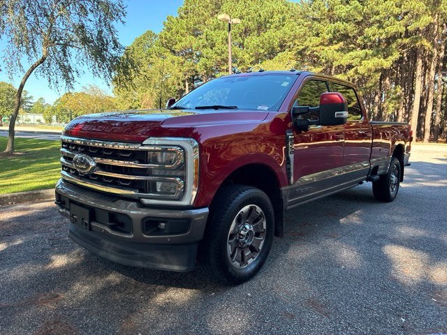 2023 Ford F-250SD KING RANCH Crew Cab Pickup Slide 6