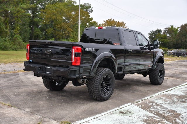 2025 Ford F-250SD LARIAT Crew Cab Pickup Slide 2