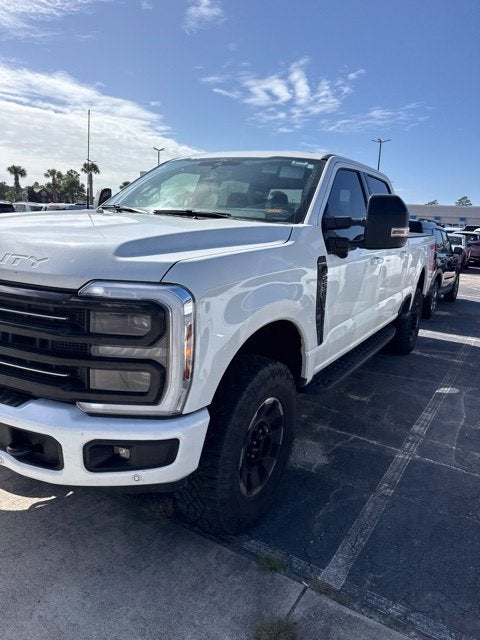 2026 Ford F-250SD PLATINUM Crew Cab Pickup Slide 10