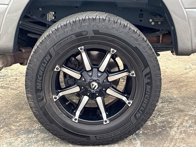 2022 Ford F-250SD PLATINUM Crew Cab Pickup Slide 13
