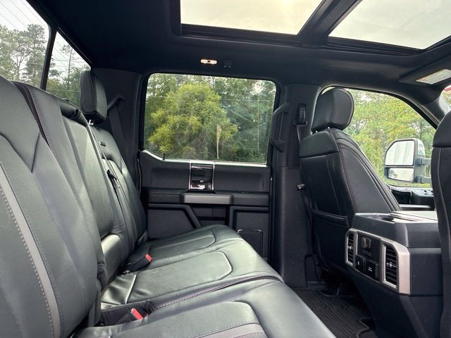 2022 Ford F-250SD PLATINUM Crew Cab Pickup Slide 21