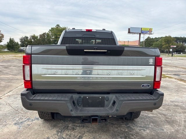 2022 Ford F-250SD PLATINUM Crew Cab Pickup Slide 2