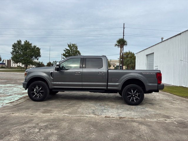 2022 Ford F-250SD PLATINUM Crew Cab Pickup Slide 4