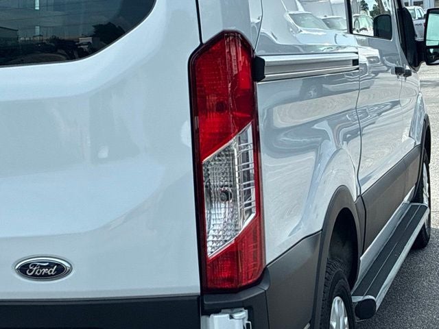 2025 Ford Transit-250 BASE Van Slide 12