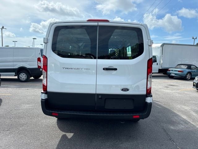 2025 Ford Transit-250 BASE Van Slide 3