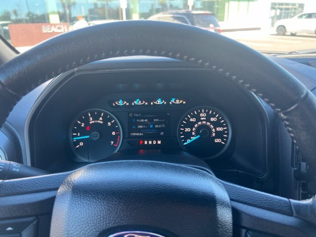 2019 Ford F-150 XLT Crew Cab Pickup Slide 9