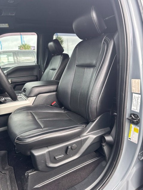 2019 Ford F-150 LARIAT Crew Cab Pickup Slide 8
