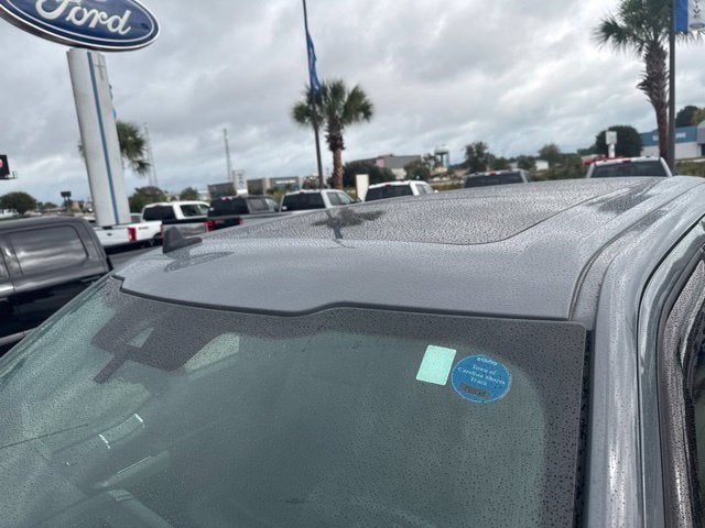 2019 Ford F-150 LARIAT Crew Cab Pickup Slide 7