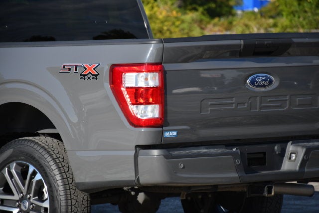2021 Ford F-150 XL Crew Cab Pickup Slide 12