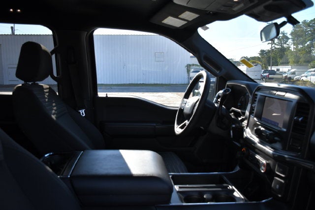 2021 Ford F-150 XL Crew Cab Pickup Slide 22
