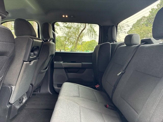 2025 Ford F-150 XLT Crew Cab Pickup Slide 20