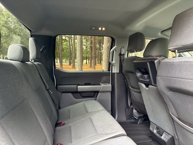 2025 Ford F-150 XLT Crew Cab Pickup Slide 22