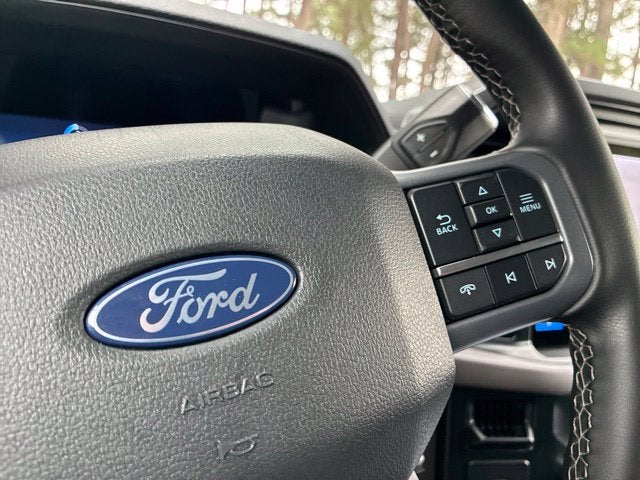 2025 Ford F-150 XLT Crew Cab Pickup Slide 26