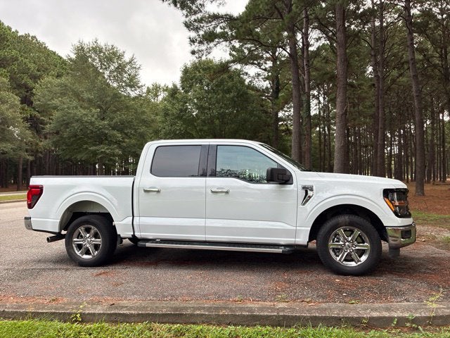 2025 Ford F-150 XLT Crew Cab Pickup Slide