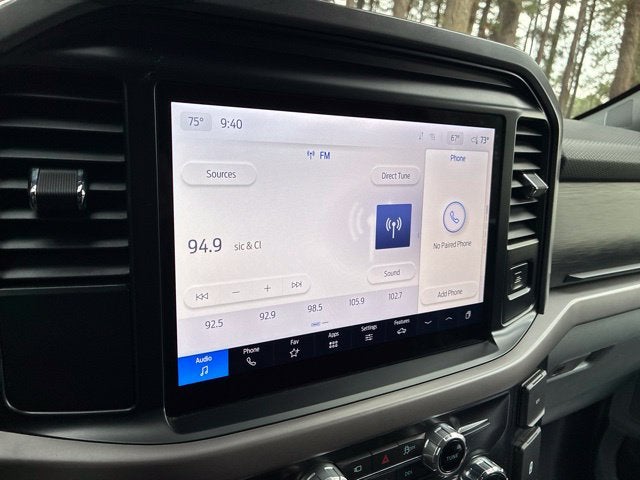 2025 Ford F-150 XLT Crew Cab Pickup Slide 28