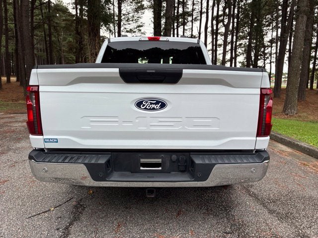 2025 Ford F-150 XLT Crew Cab Pickup Slide 2