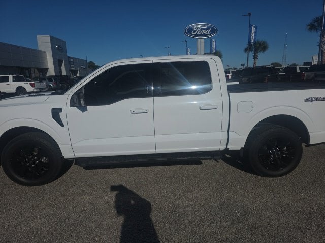 2022 Ford F-150 XLT Crew Cab Pickup Slide 9